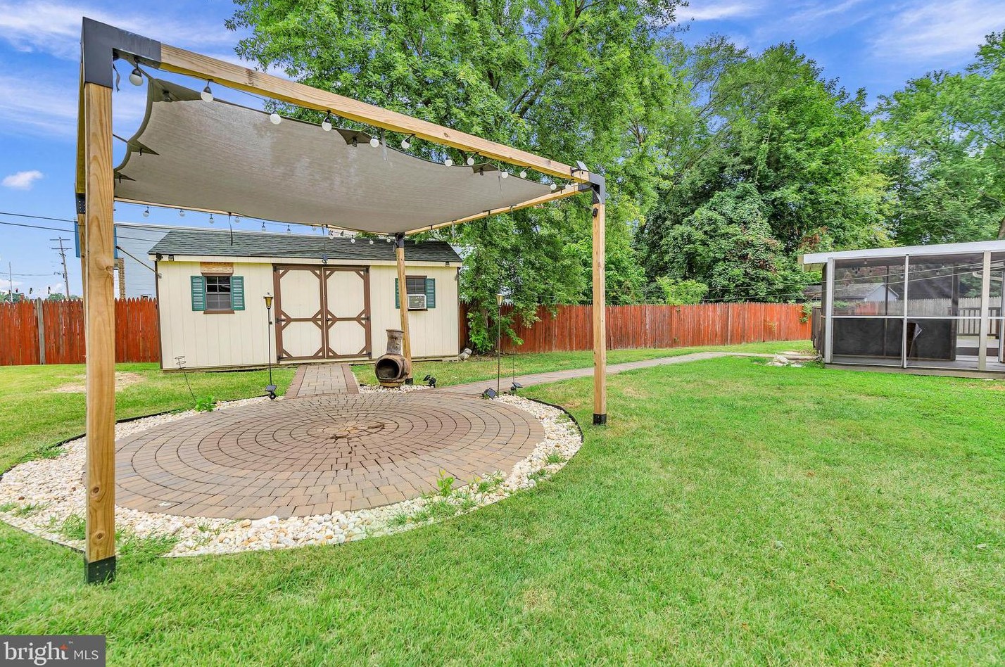 76 Kenmar Dr, Newark DE 19713-2423 exterior