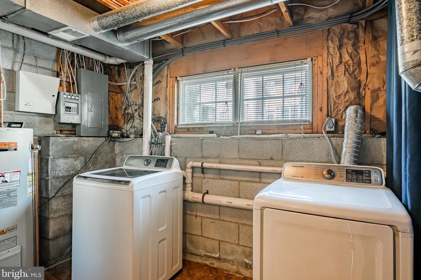 325 Palmerston Ct, Newark DE 19702-5238 exterior