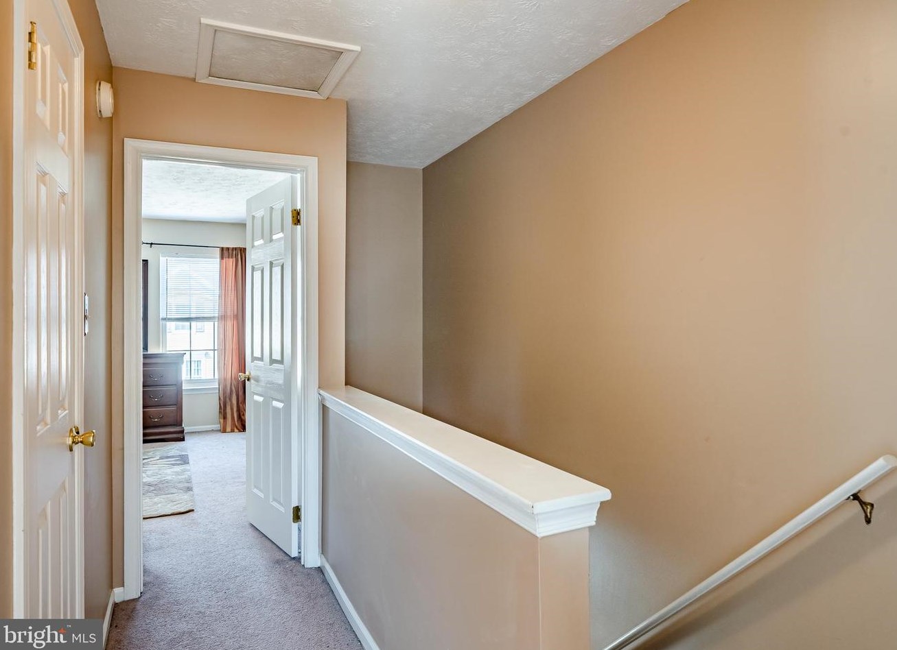 325 Palmerston Ct, Newark DE 19702-5238 exterior