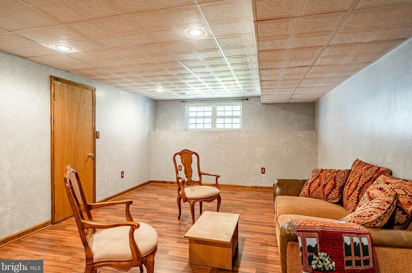 325 Palmerston Ct, Newark DE 19702-5238 exterior