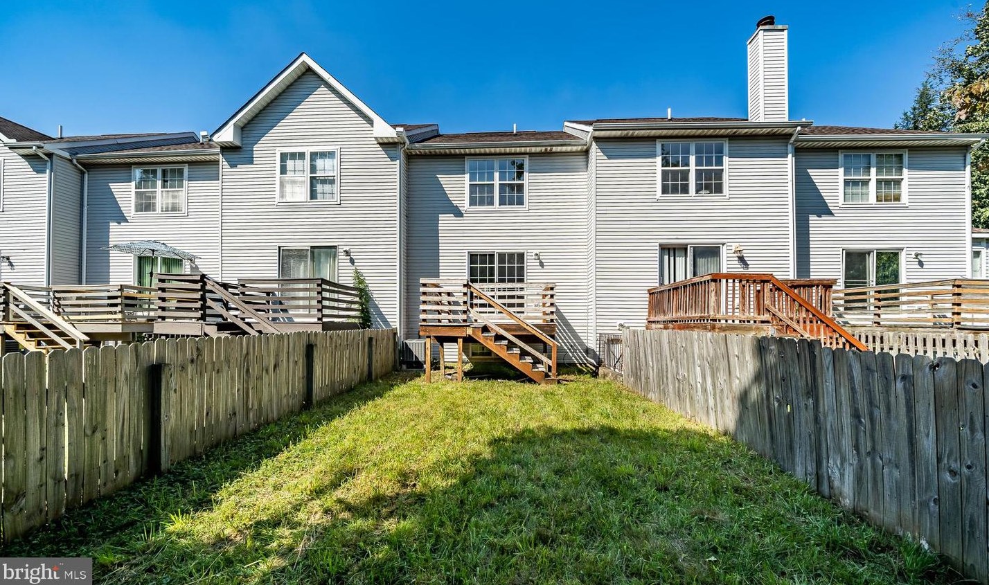 325 Palmerston Ct, Newark DE 19702-5238 exterior