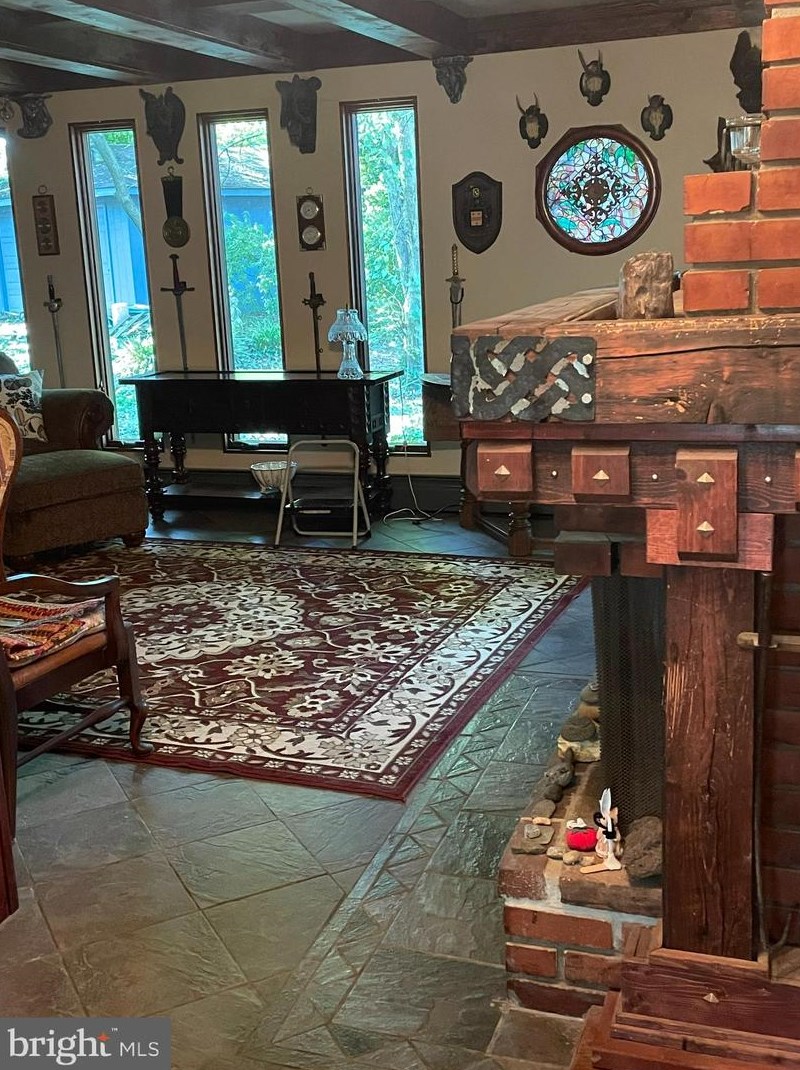 4 Korda Dr, Newark DE 19713-3710 exterior