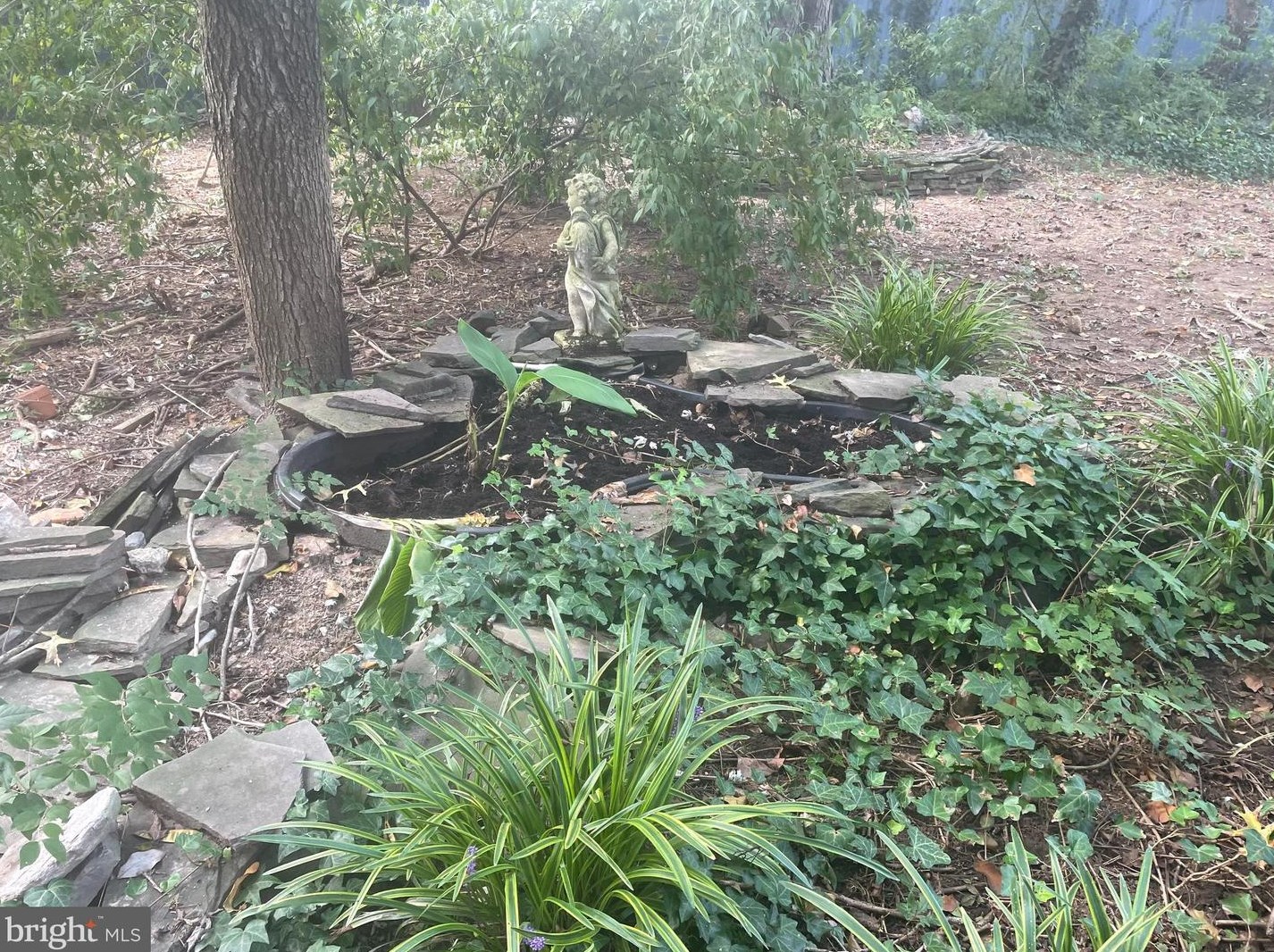 4 Korda Dr, Newark DE 19713-3710 exterior