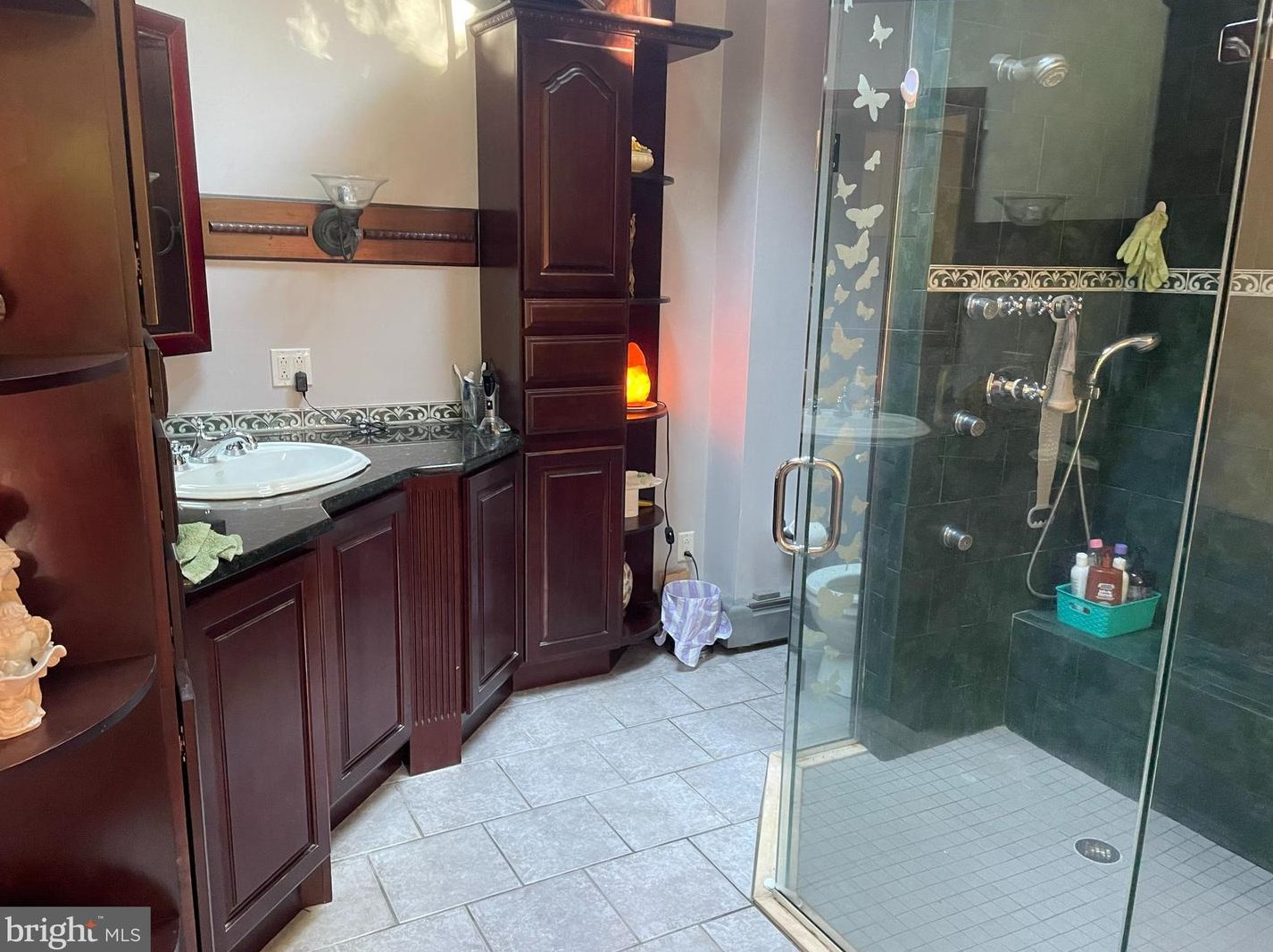 4 Korda Dr, Newark DE 19713-3710 exterior