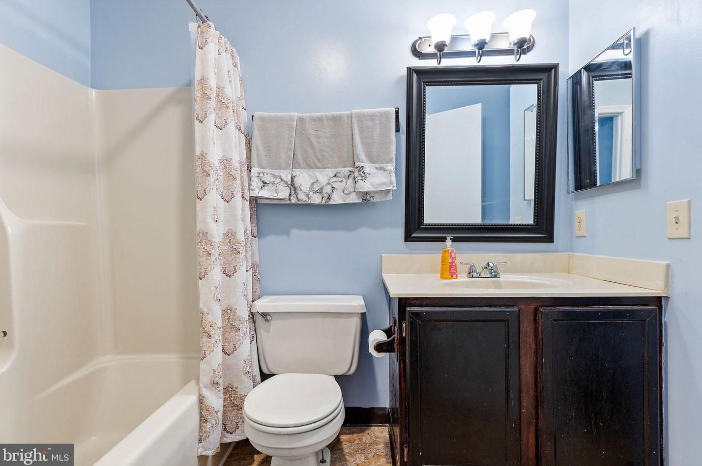 10 Laxford Dr, Newark DE 19702-4266 exterior