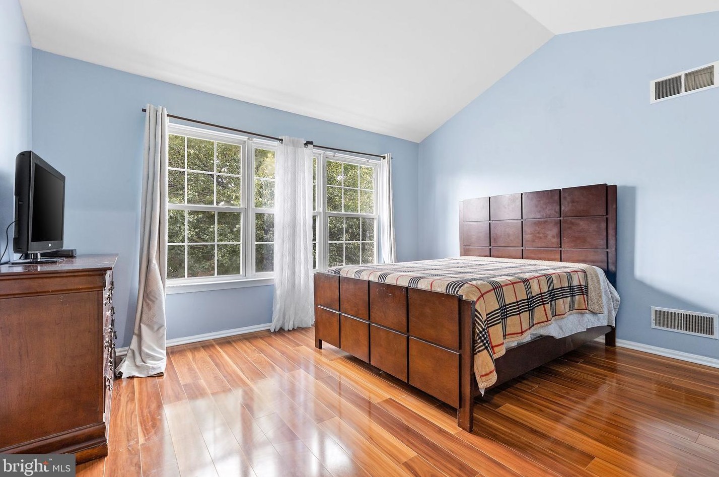 10 Laxford Dr, Newark DE 19702-4266 exterior