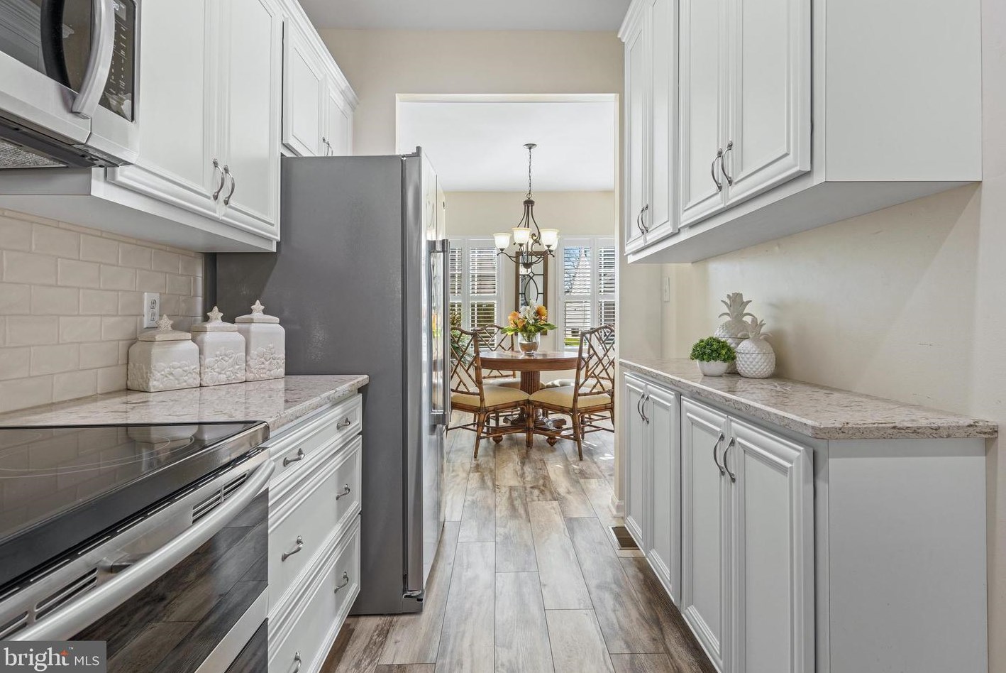 218 Anita Ct, Newark DE  19702-4320 exterior