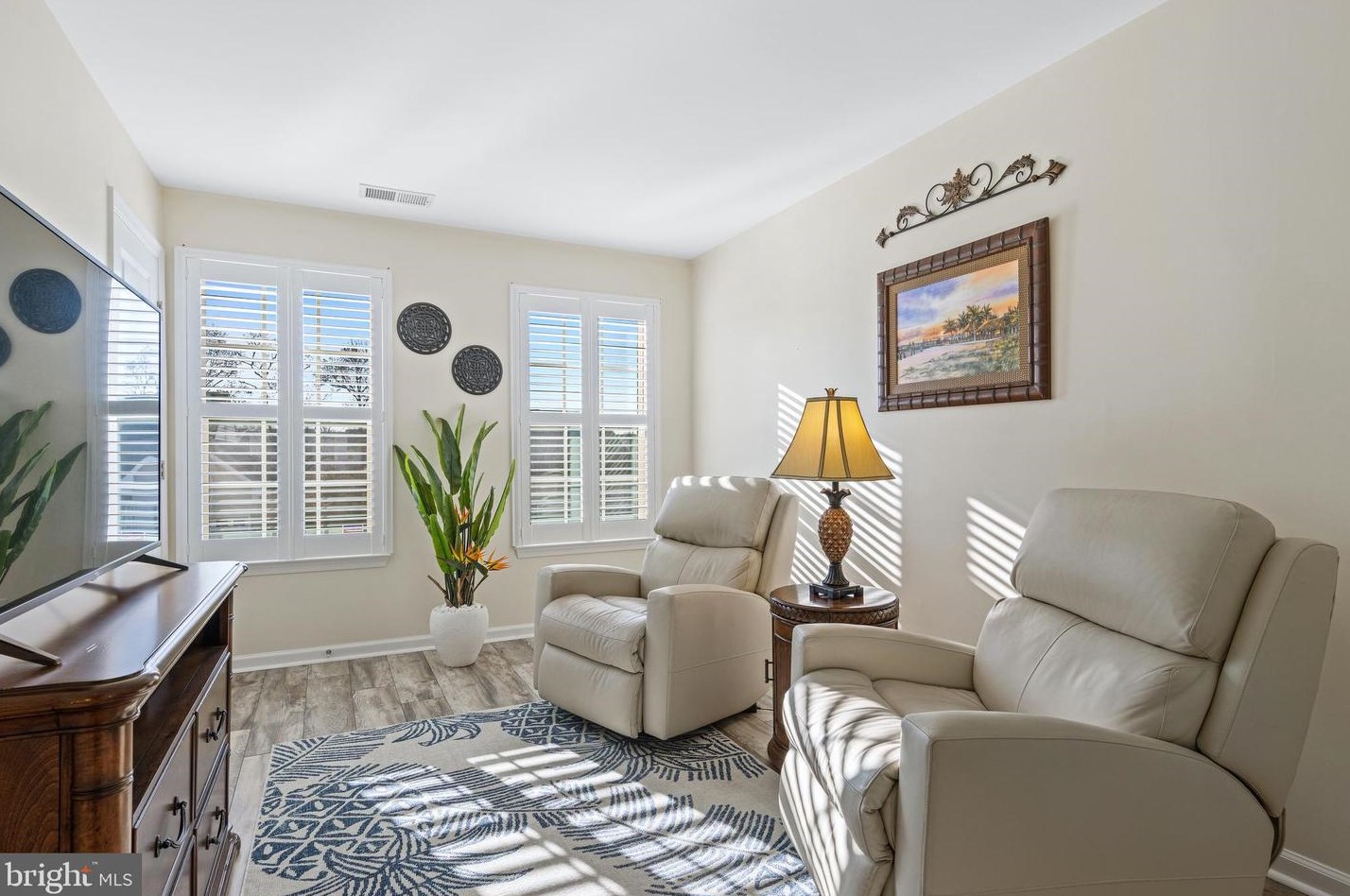 218 Anita Ct, Newark DE  19702-4320 exterior