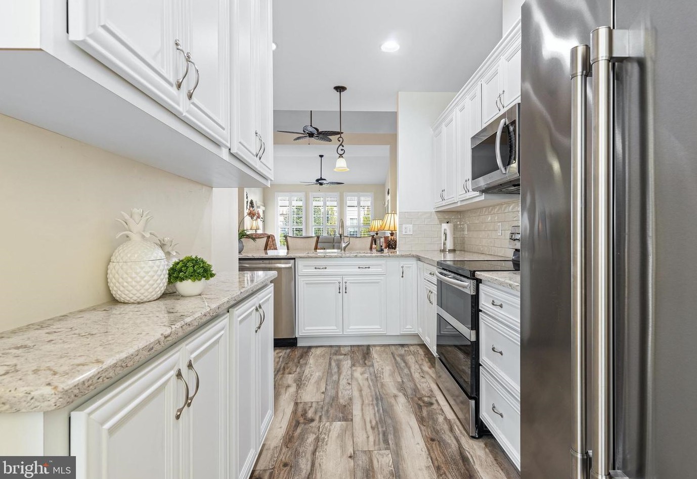 218 Anita Ct, Newark DE  19702-4320 exterior