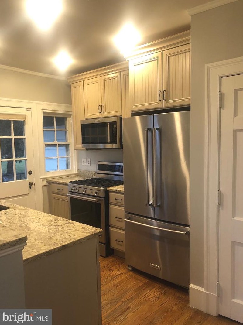 2701 Staff Ln, Delaware City, DE 19706
