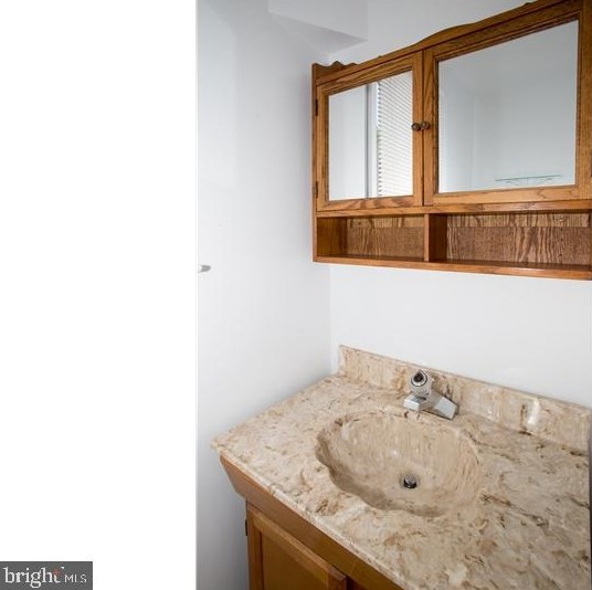 21 Red Mill Rd, Newark DE  19711-6665 exterior