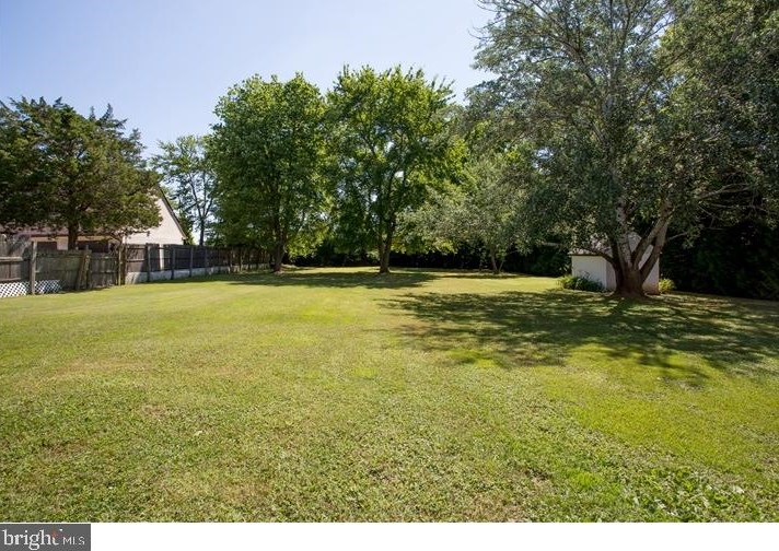 21 Red Mill Rd, Newark DE  19711-6665 exterior