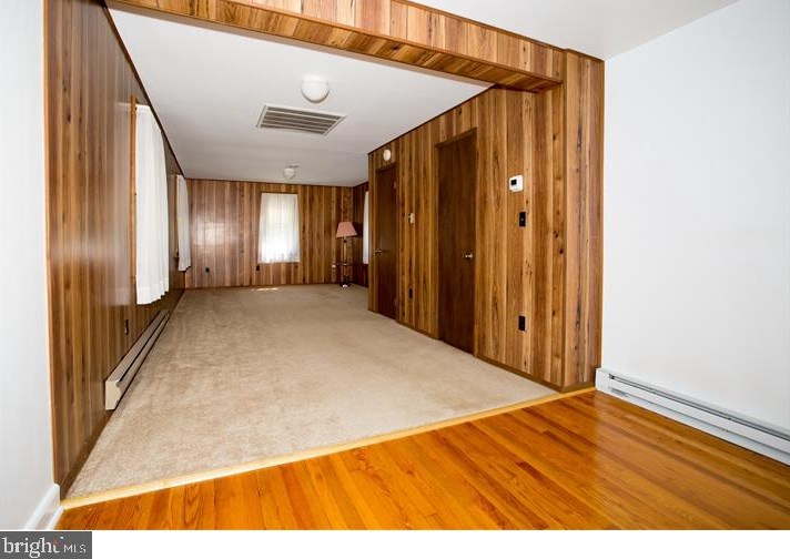 21 Red Mill Rd, Newark DE  19711-6665 exterior