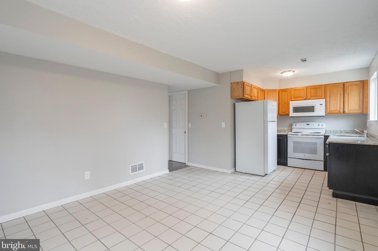 22 Raven Turn, Newark DE  19702-4101 exterior