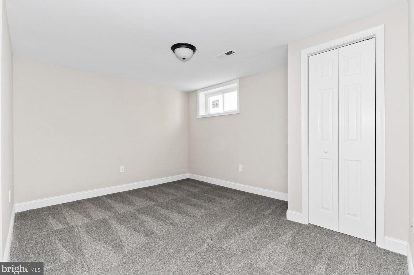 628 Brownleaf Rd, Newark DE  19713-3321 exterior