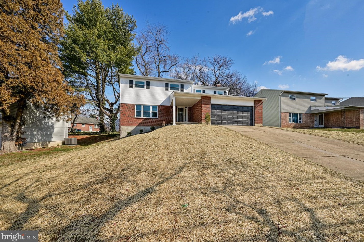 1107 Old Coochs Bridge Rd, Newark DE  19713-2327 exterior