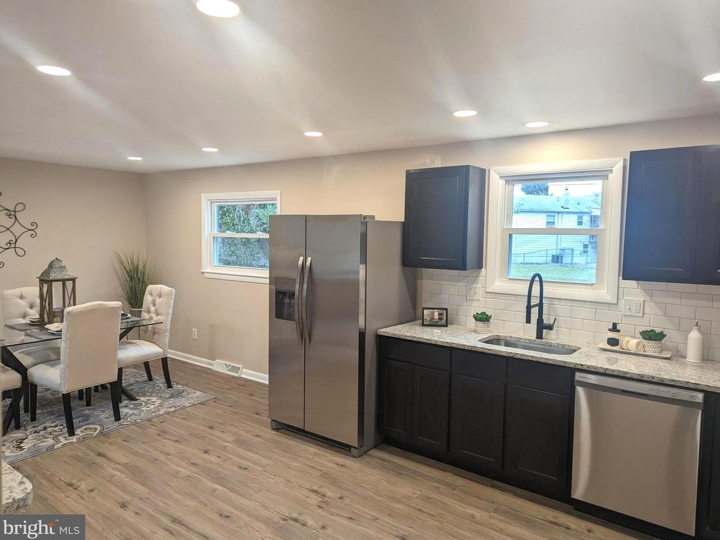 1107 Old Coochs Bridge Rd, Newark DE  19713-2327 exterior