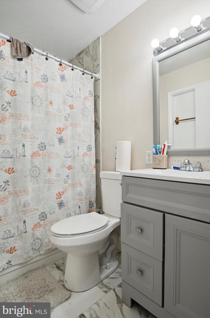 16 Farnsworth Rd, Newark DE 19713-3802 exterior