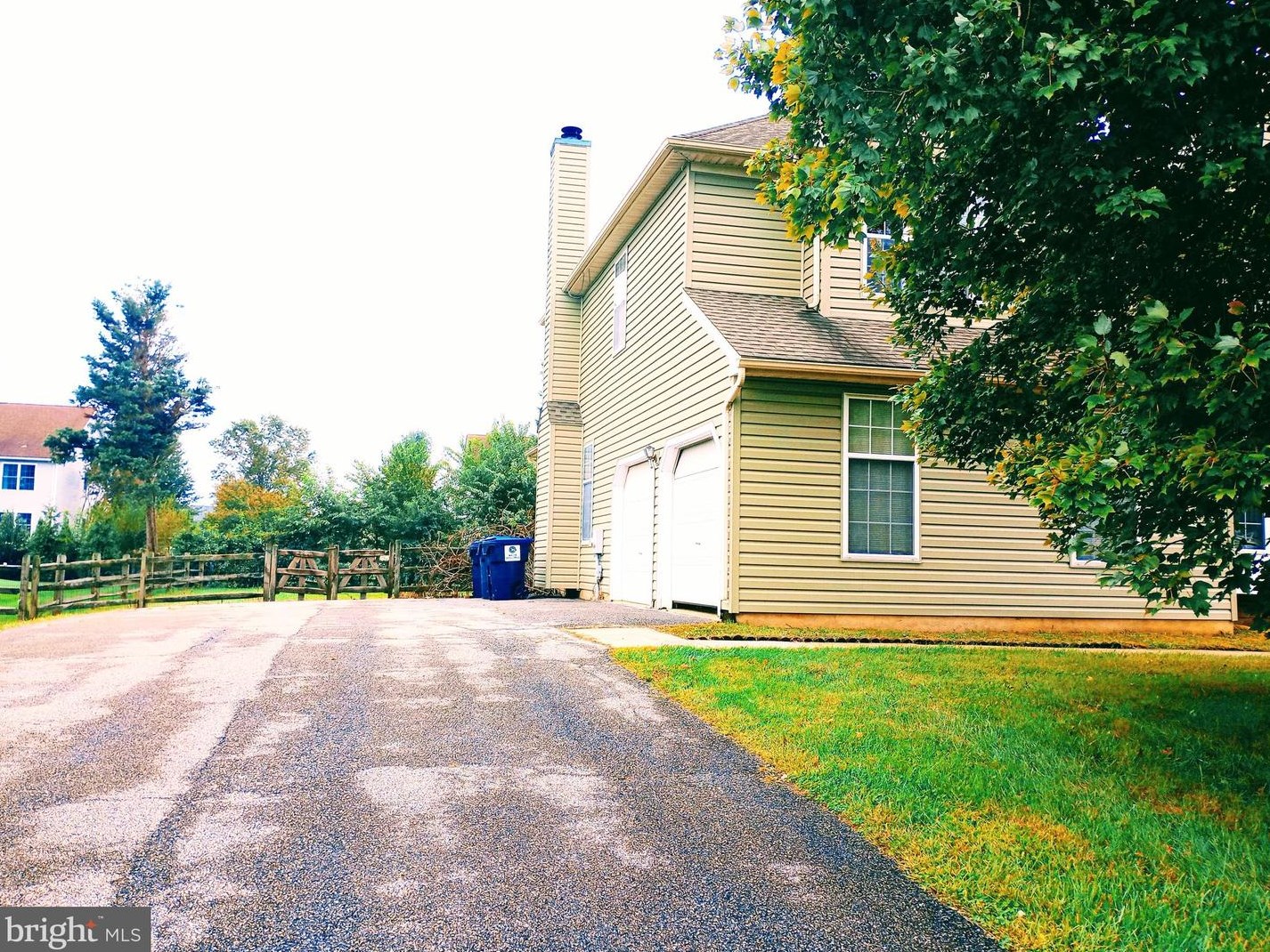 233 Cornwell Dr, Bear DE  19701-3103 exterior