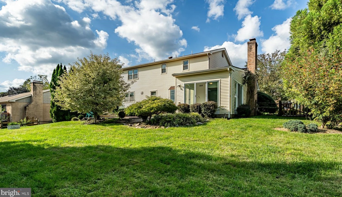 20 Staten Dr, Hockessin DE  19707-1338 exterior