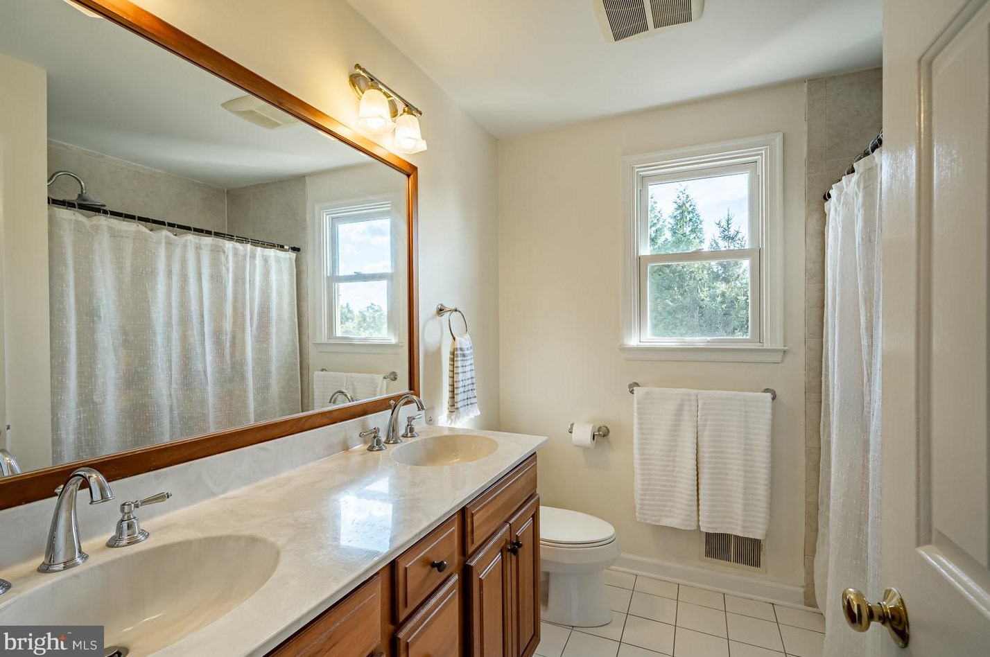 20 Staten Dr, Hockessin DE  19707-1338 exterior