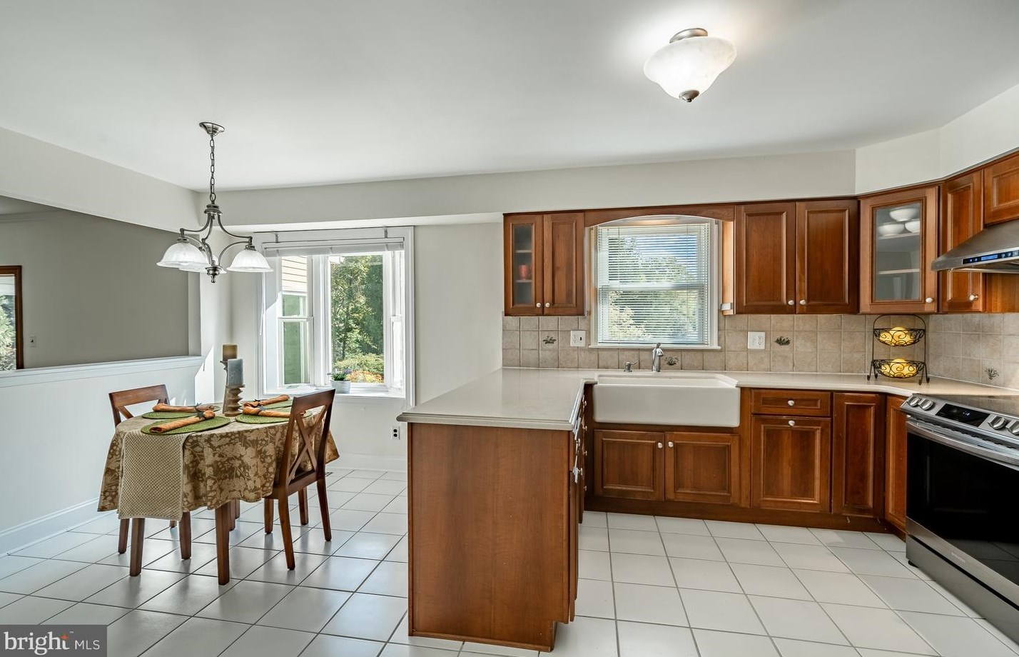 20 Staten Dr, Hockessin DE  19707-1338 exterior