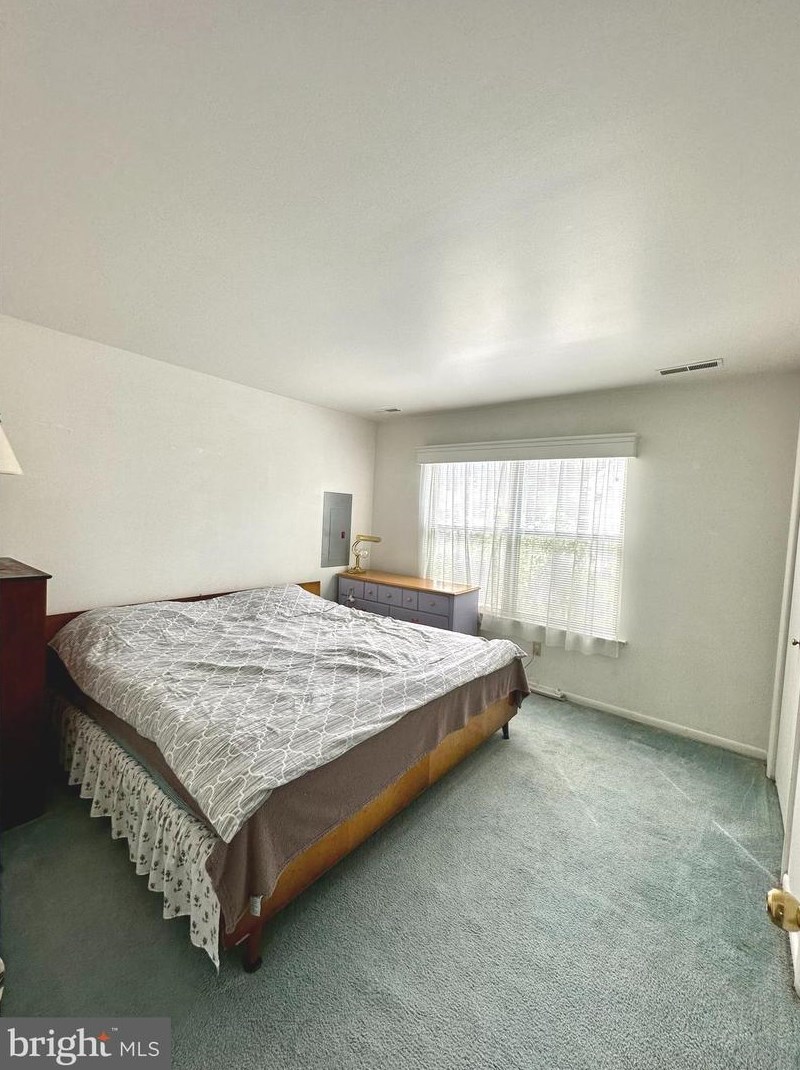 174 Melodic Dr, Newark DE 19713-1910 exterior