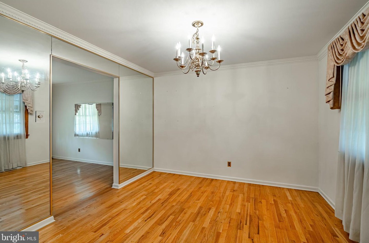 7 Kitty Ln, Newark DE 19713-2357 exterior