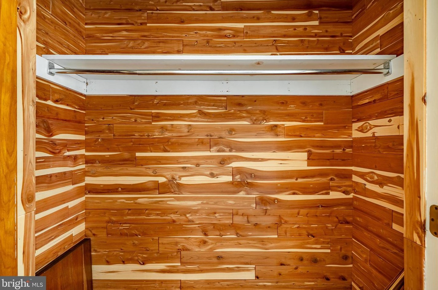 7 Kitty Ln, Newark DE 19713-2357 exterior