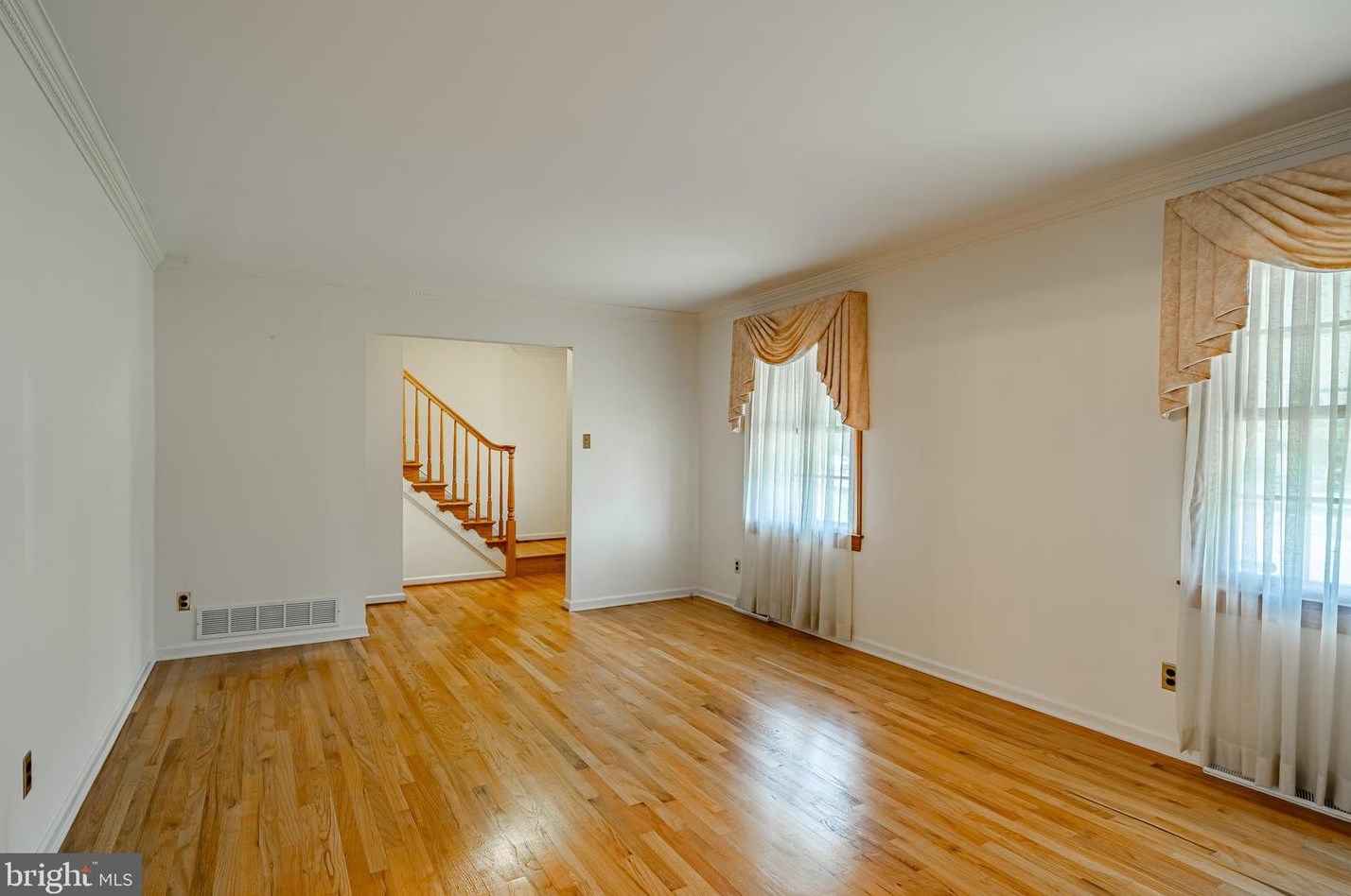 7 Kitty Ln, Newark DE 19713-2357 exterior