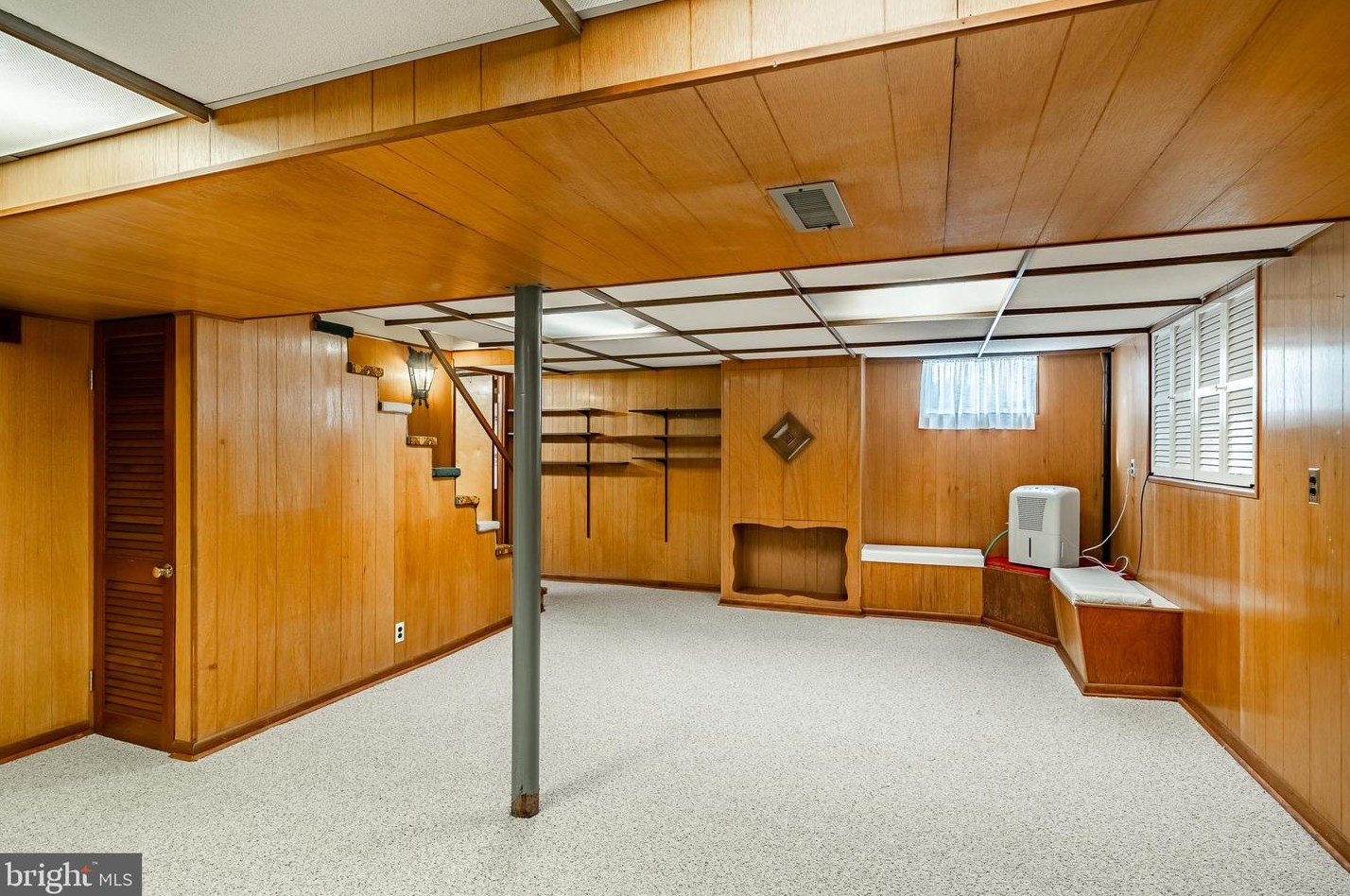 7 Kitty Ln, Newark DE 19713-2357 exterior