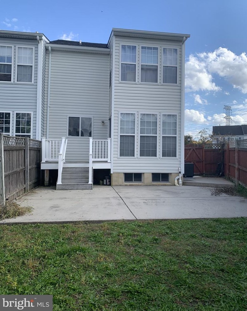 140 Darling St, Newark DE  19702-3759 exterior