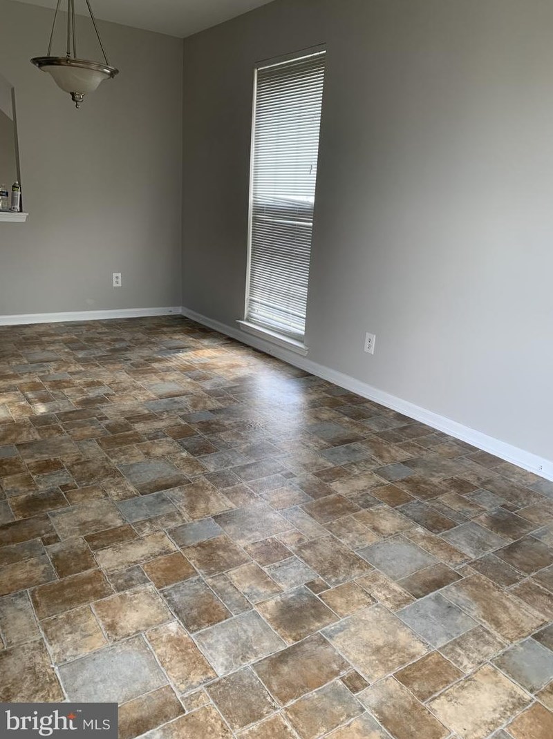 140 Darling St, Newark DE  19702-3759 exterior