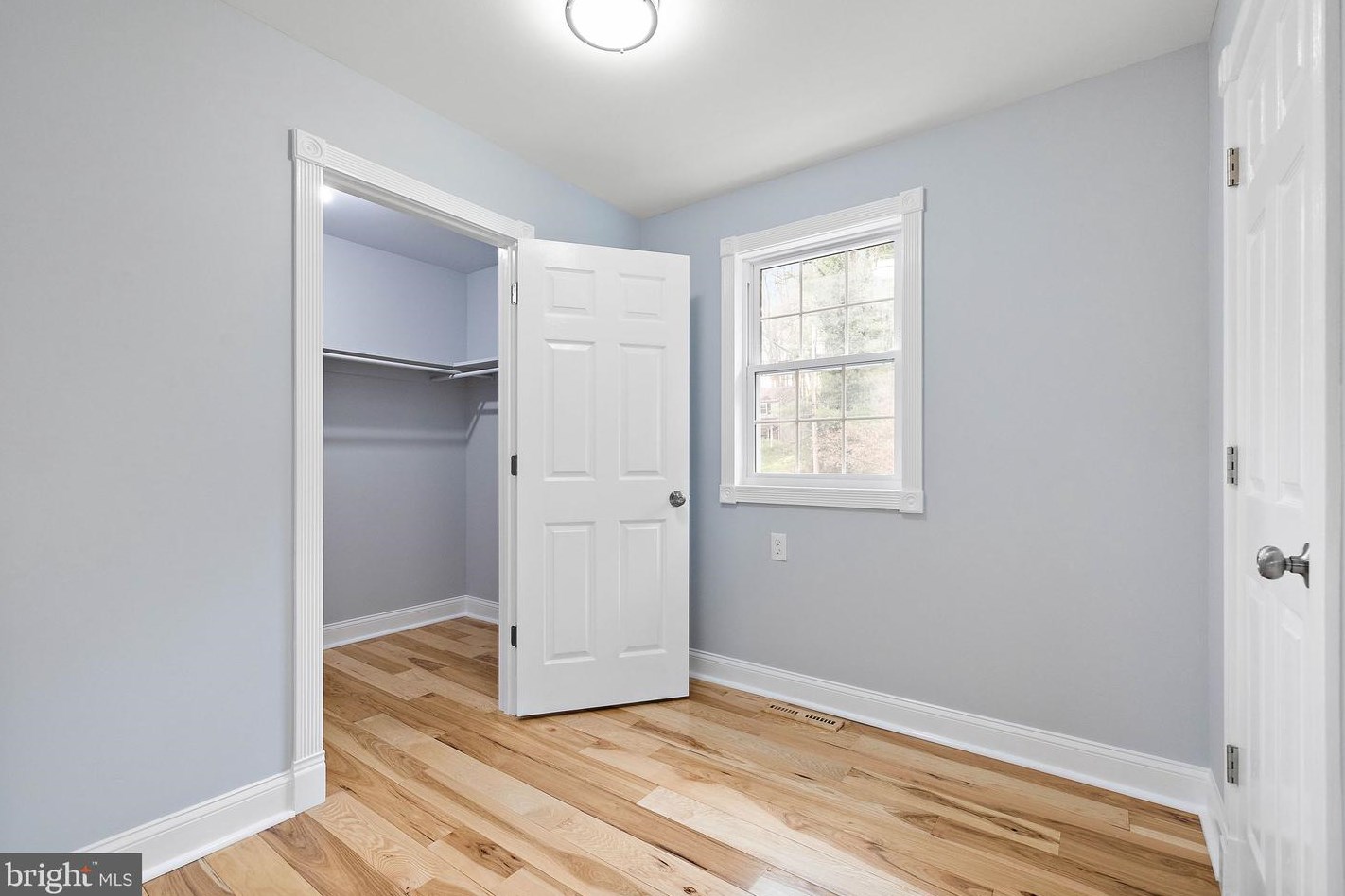 312 Dove Dr, Newark DE  19713-1212 exterior