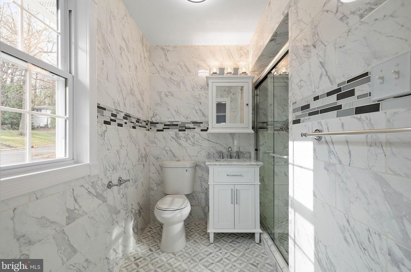 312 Dove Dr, Newark DE  19713-1212 exterior