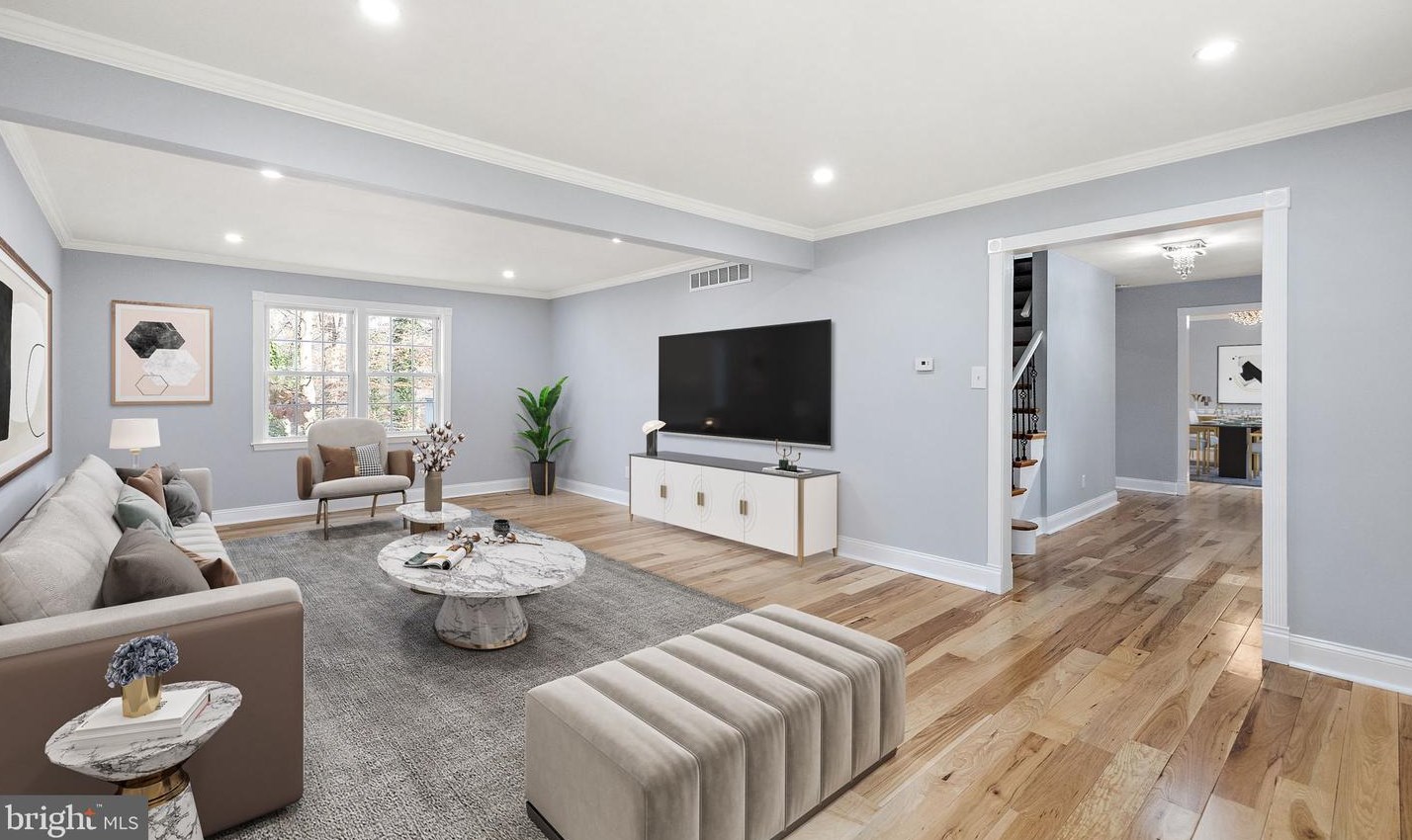 312 Dove Dr, Newark DE  19713-1212 exterior