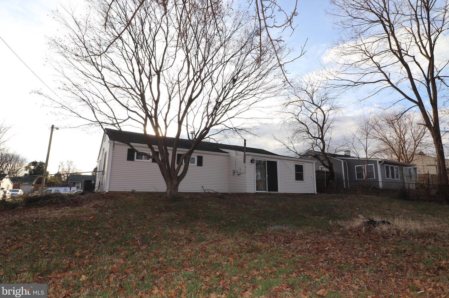 28 Chelwynne Rd, New Castle DE 19720-3516 exterior