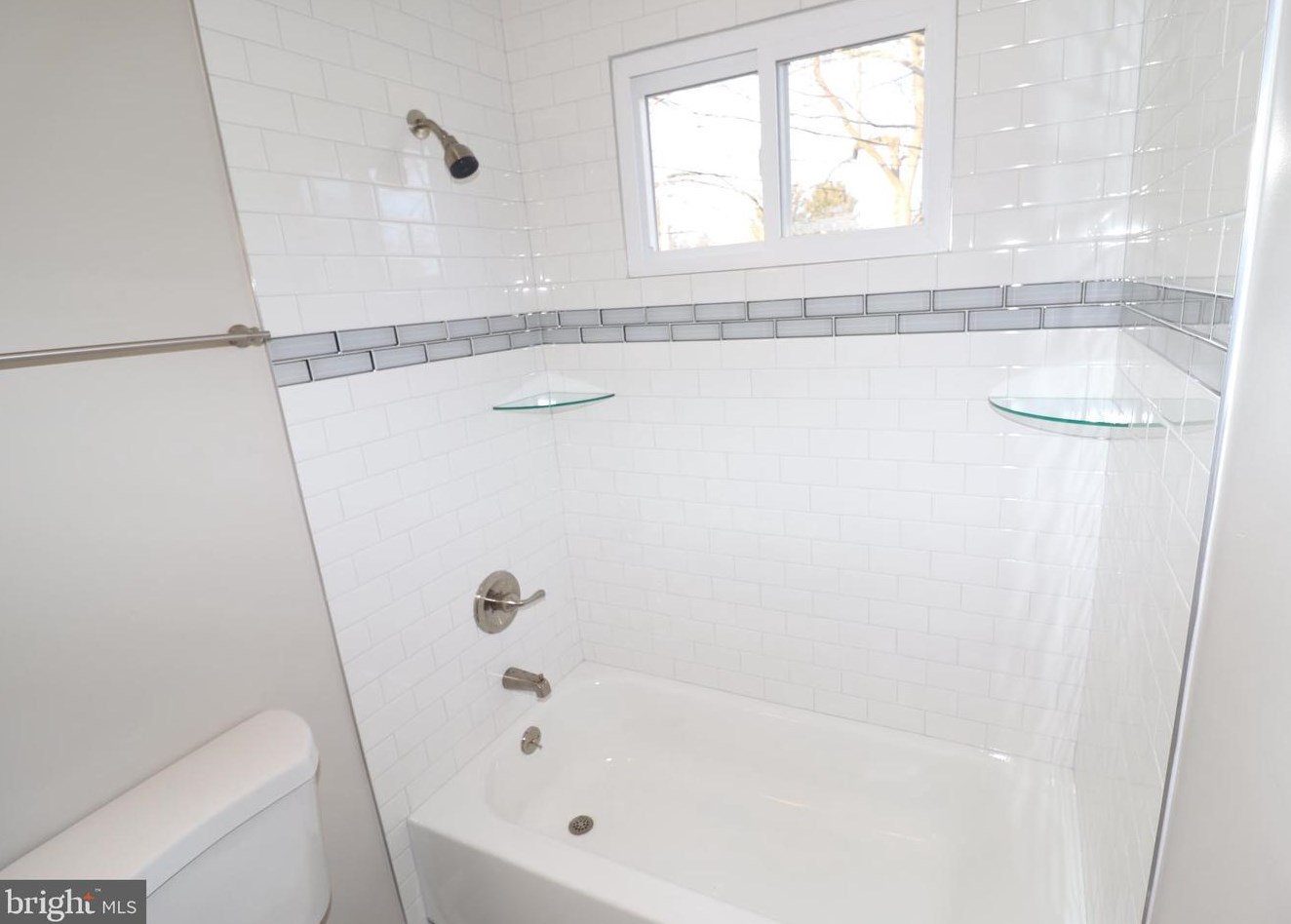 28 Chelwynne Rd, New Castle DE 19720-3516 exterior