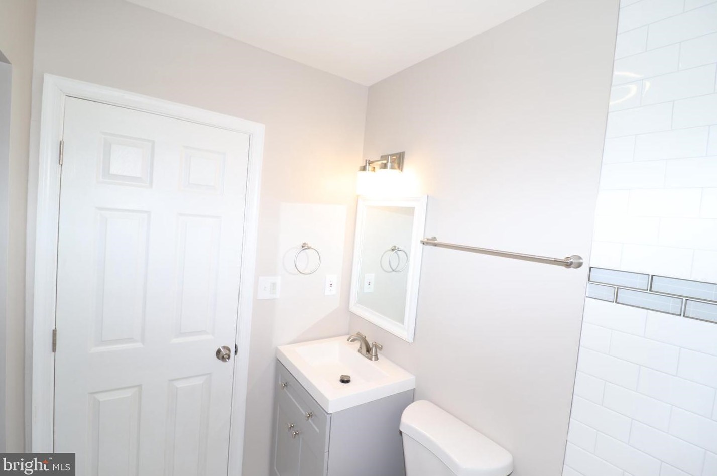 28 Chelwynne Rd, New Castle DE 19720-3516 exterior