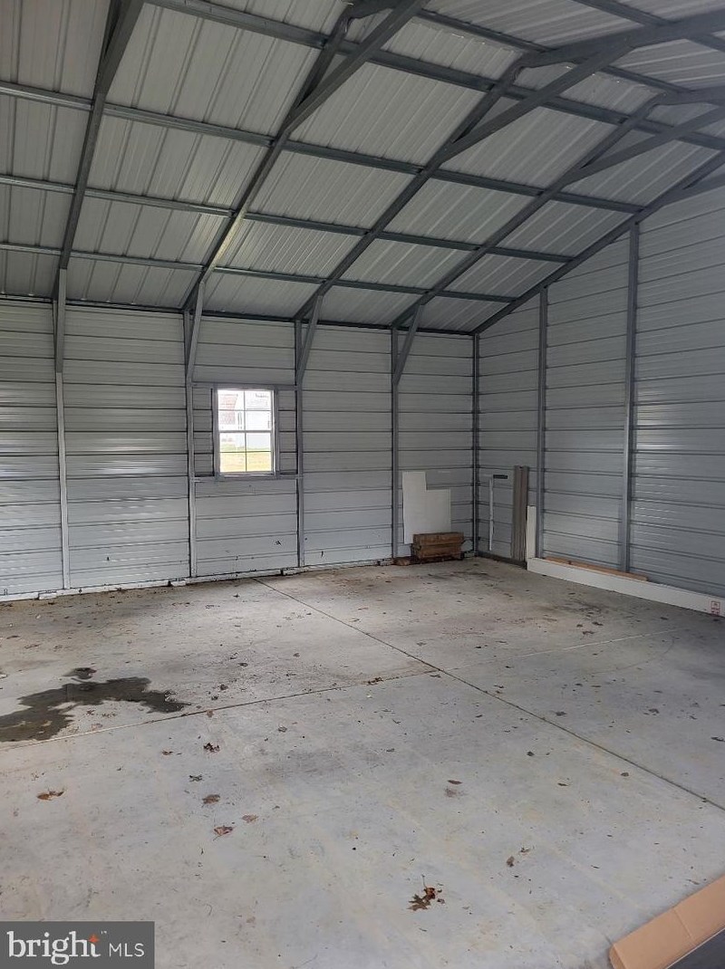 2014 Pleasant Valley Rd, Newark DE  19702-2102 exterior