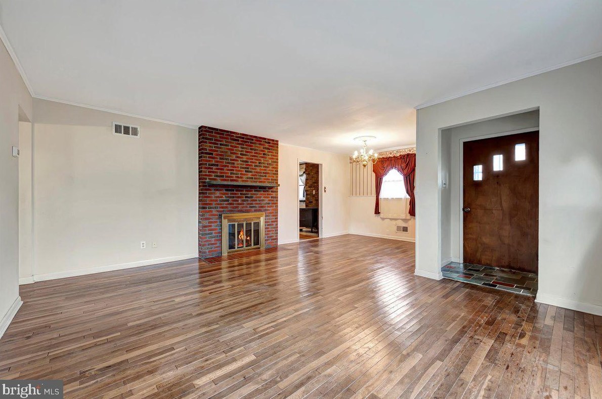 3801 Eunice Ave, Wilmington DE  19808-4614 exterior