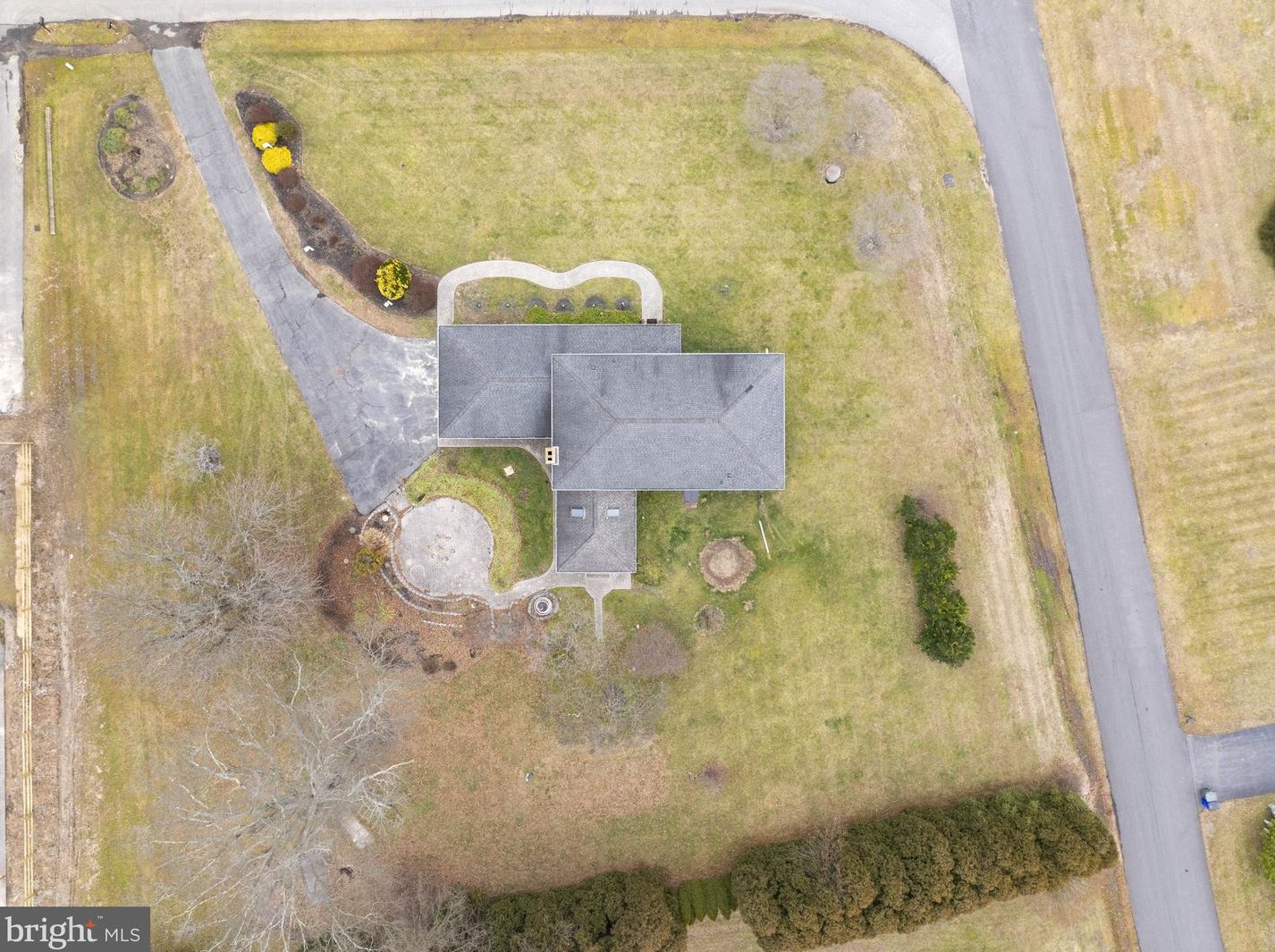 16 Lauren Dr, Bear DE  19701-1805 exterior