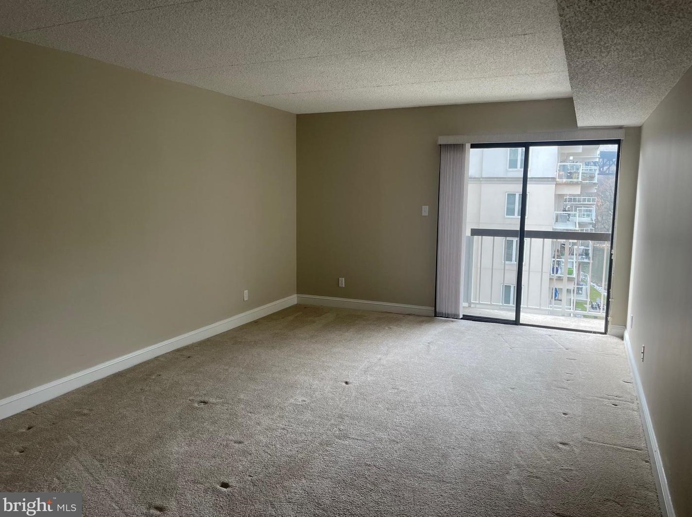 1704 Park Dr, Wilmington DE  19809-1360 exterior