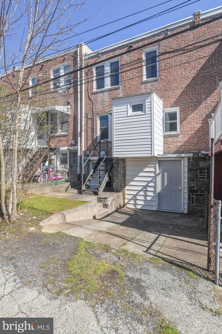 1510 Sycamore St, Wilmington DE  19805-4235 exterior