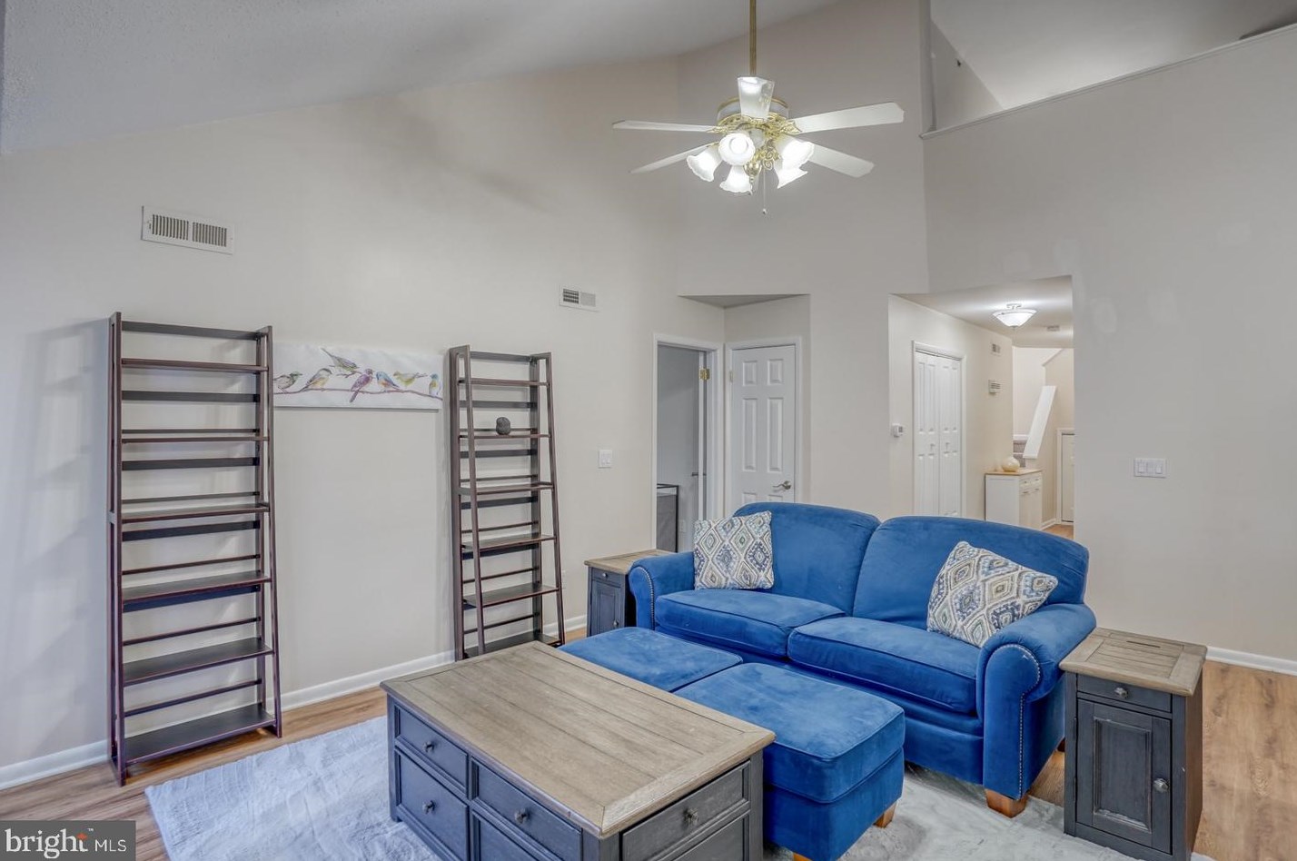 2308 Creekside Dr, Newark DE 19711-6741 exterior