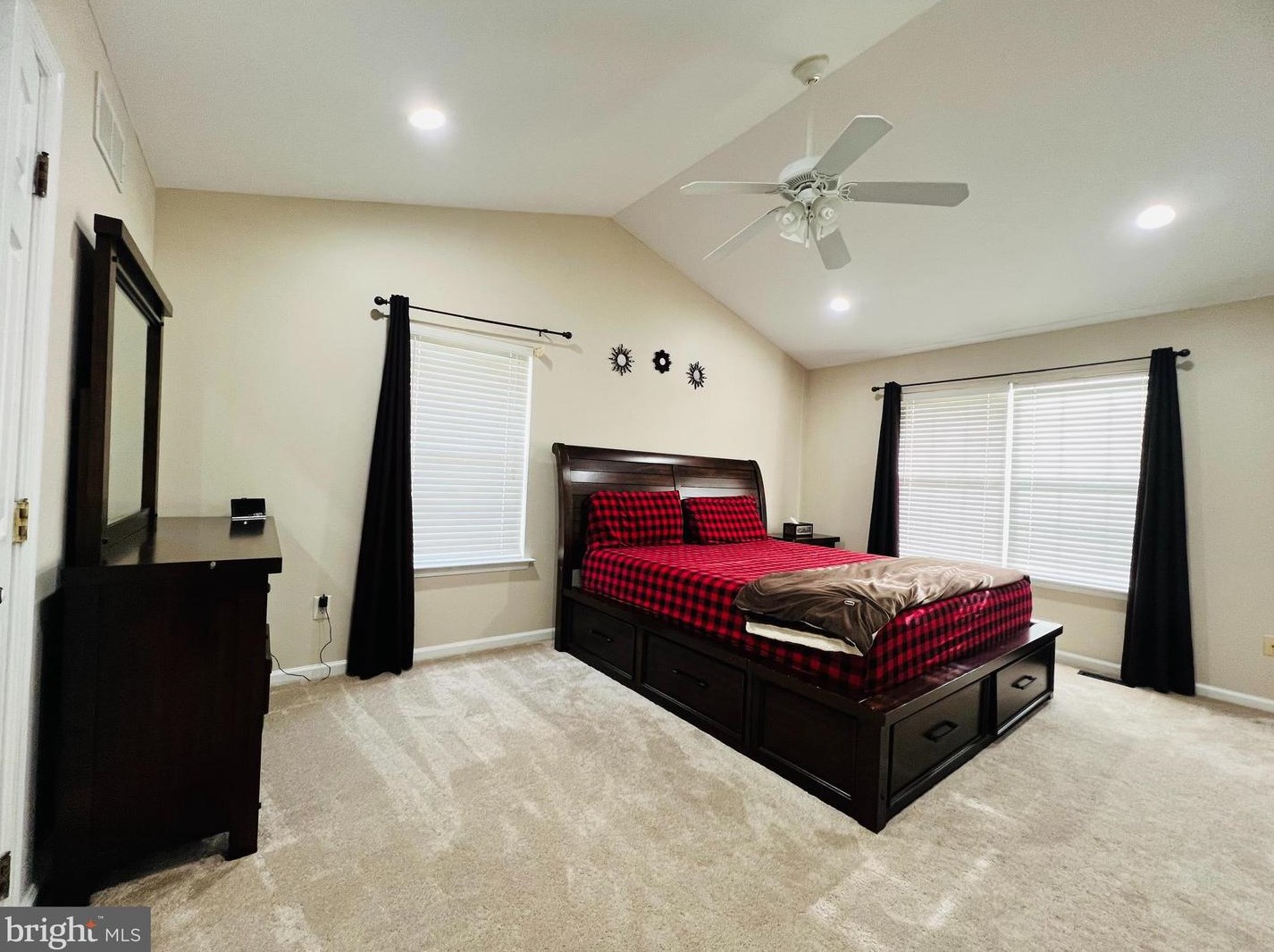 16 Chapman Ln, Bear DE  19701-6364 exterior