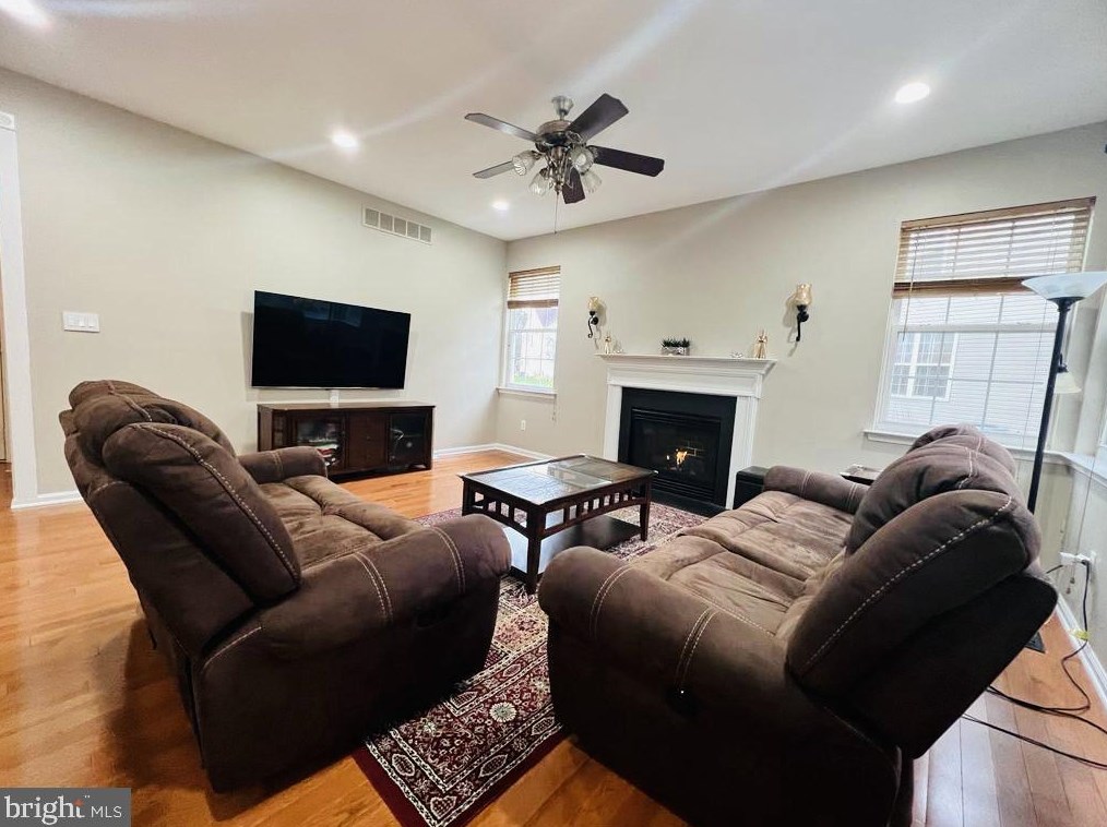 16 Chapman Ln, Bear DE  19701-6364 exterior