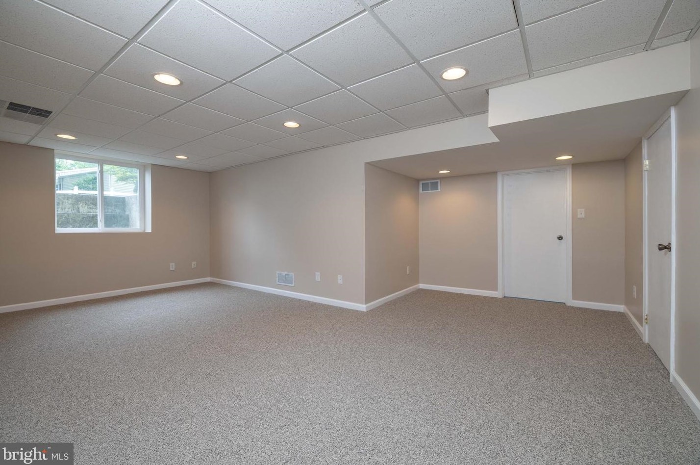 815 Gwynn Ct, Bear DE  19701-3013 exterior