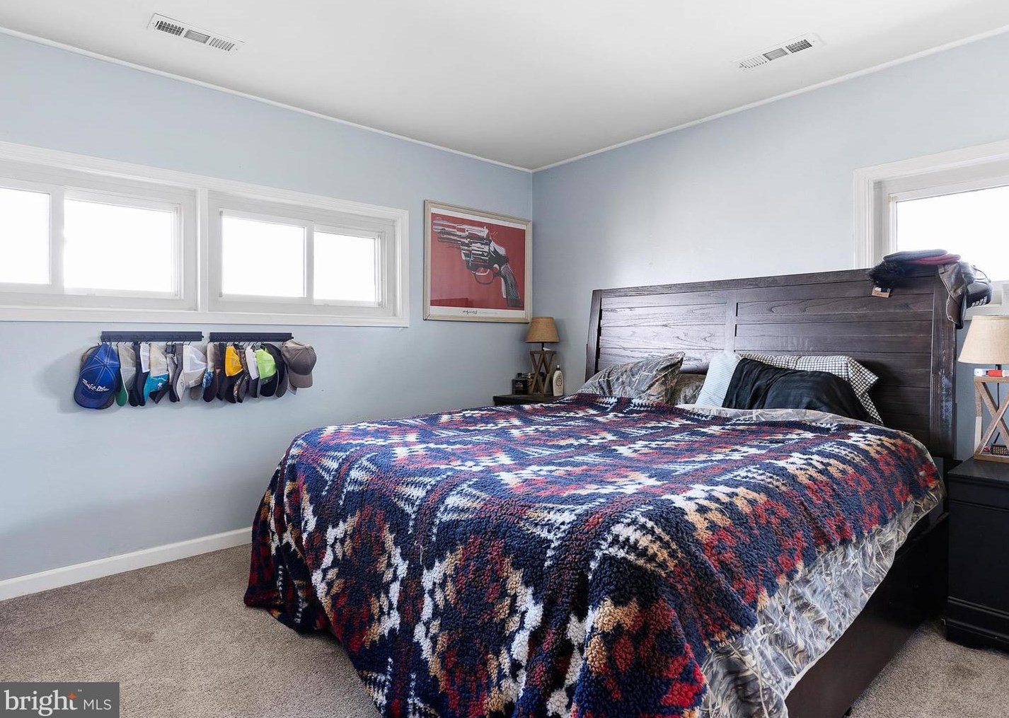 13 Kullen Dr, Newark DE  19713-2406 exterior