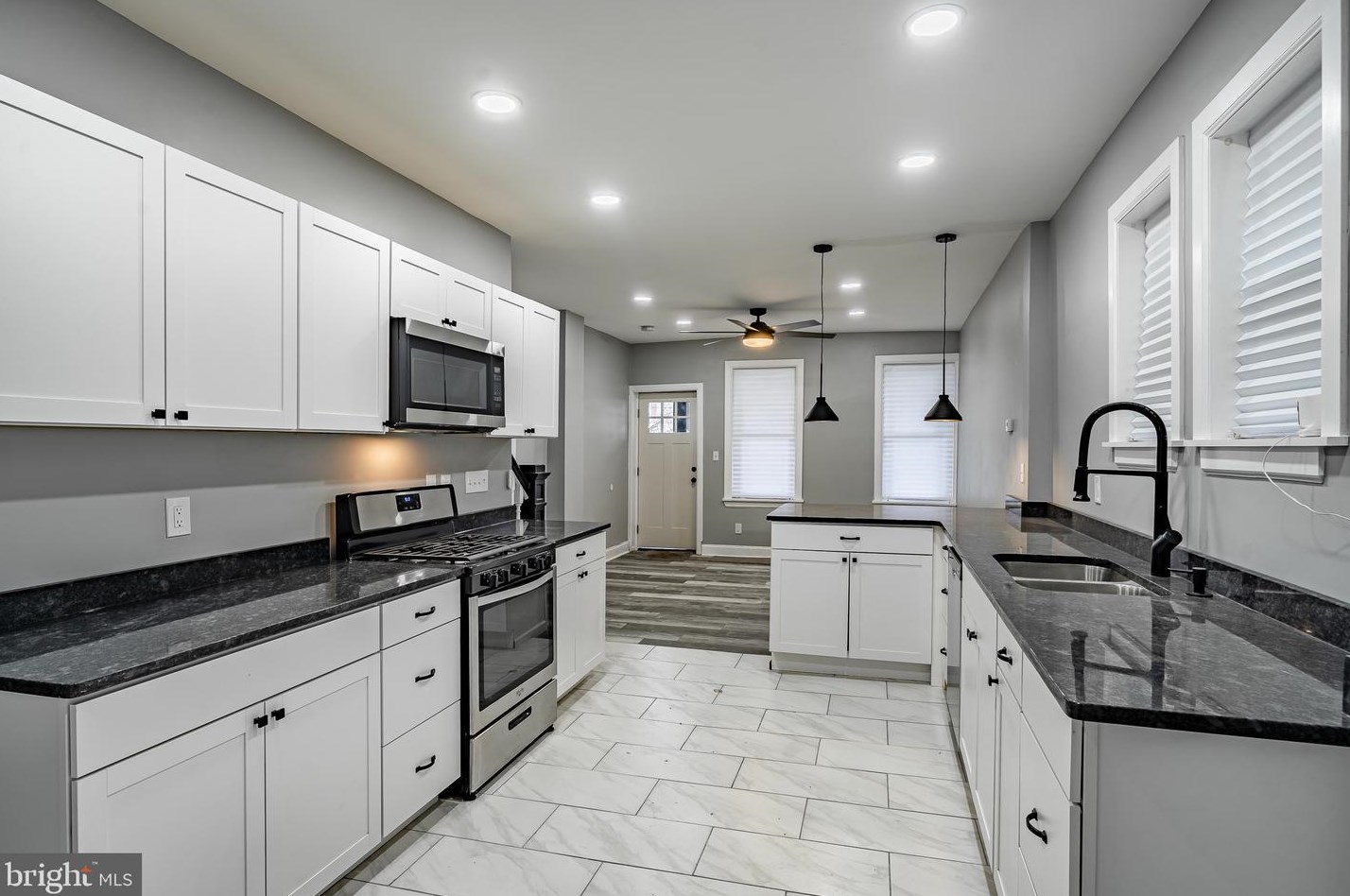 409 24th St, Wilmington DE  19802-3402 exterior